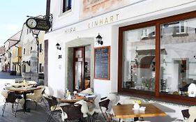 Hiša Linhart, Hotel&Restaurant